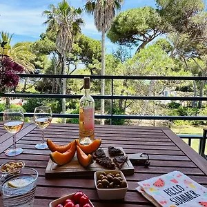 Appartement Pinede Vue Clim Jacuzzi, Hyères